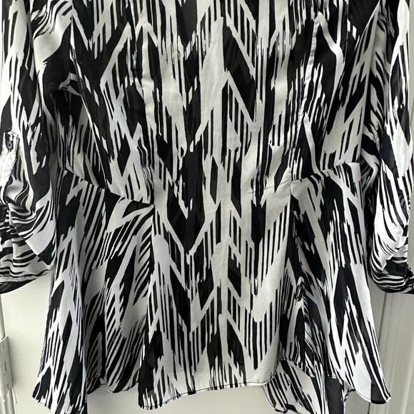 Cato Womens Black & White Abstract Print Sheer Tunic Top With Ruched Sleeves & A - Picture 6 of 7